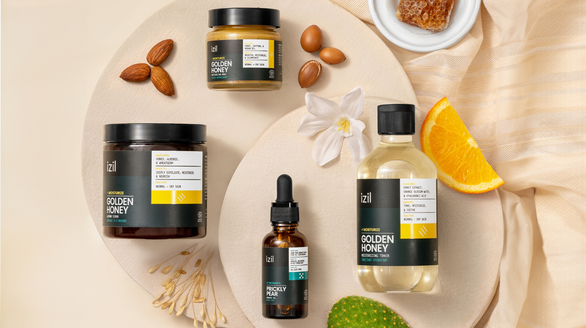 العناية بالبشرة باستخدام منتجات DXN الطبيعية